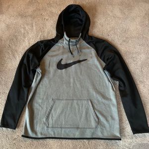 Nike Therma-Fit Sweatshirt